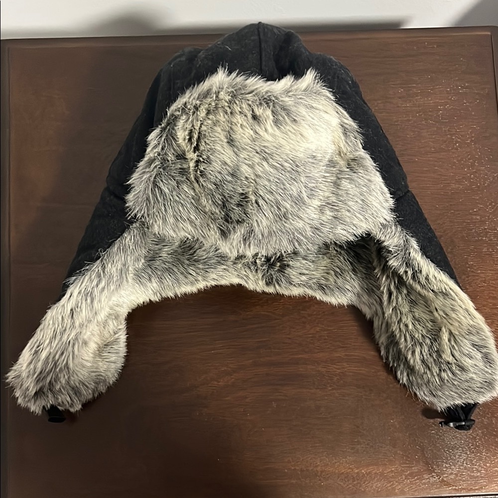 Faux Fur Lined Trapper Hat - Black and Gray